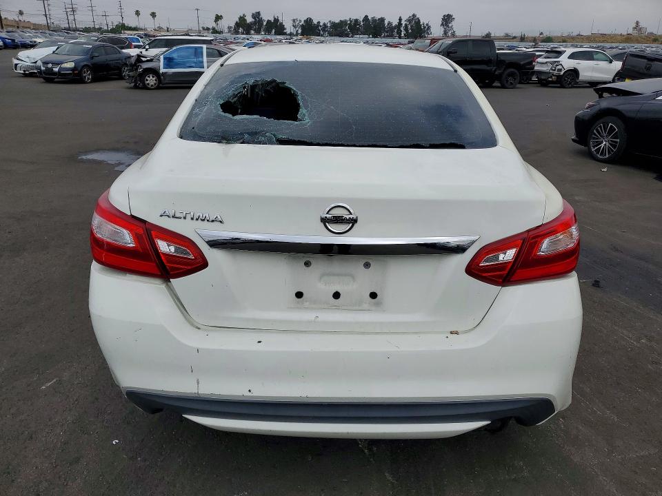 2017 Nissan Altima მანქანა იყიდება აუქციონზე, vin: 1N4AL3AP7HC474116, აუქციონის ნომერი: 49644856