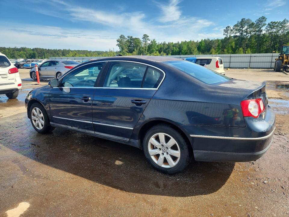 51301036 :رقم المزاد ، WVWAK73C07E143816 vin ، 2007 Volkswagen Passat مزاد بيع