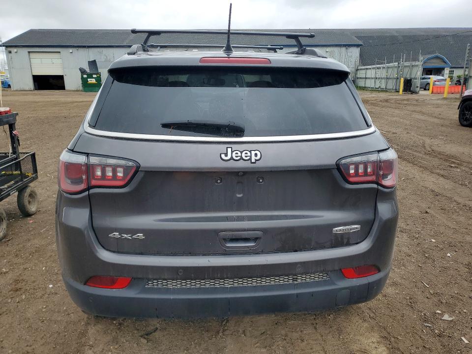 2018 Jeep Compass მანქანა იყიდება აუქციონზე, vin: 3C4NJDBB7JT392455, აუქციონის ნომერი: 51277386