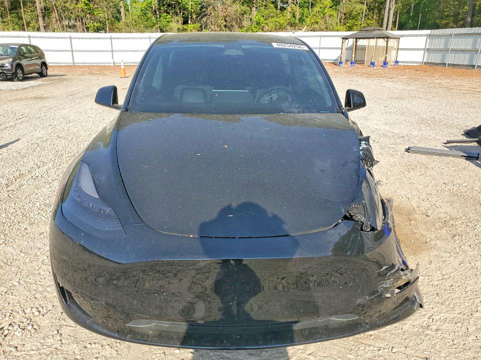 49234256 :رقم المزاد ، 7SAYGAEE2PF610957 vin ، 2023 Tesla Model Y مزاد بيع