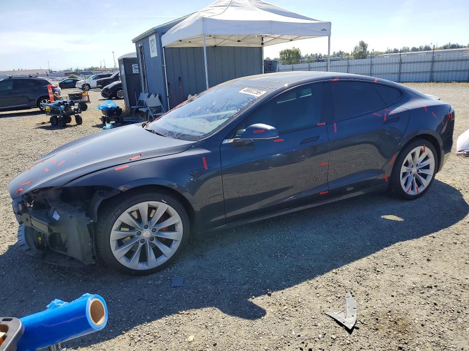 2016 Tesla Model S მანქანა იყიდება აუქციონზე, vin: 5YJSA1E43GF155015, აუქციონის ნომერი: 48682256