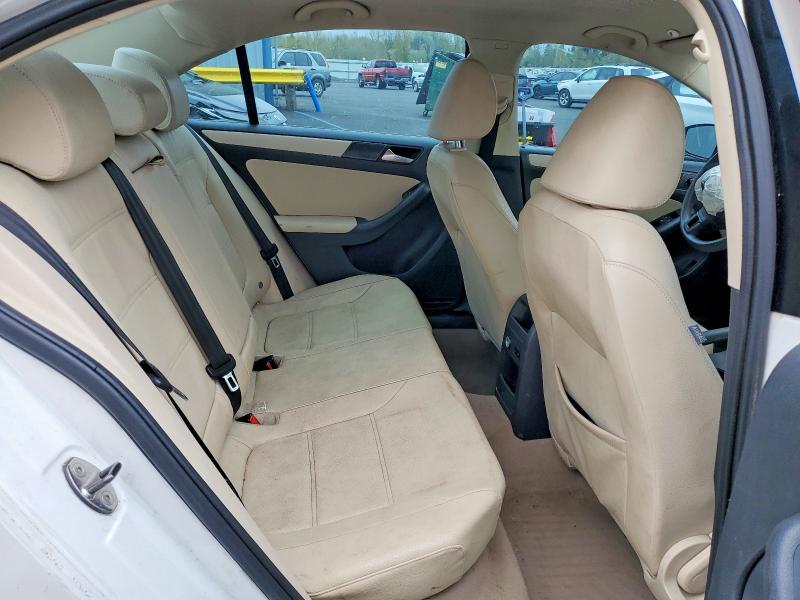 49095466 :رقم المزاد ، 3VWDZ7AJ1BM100175 vin ، 2011 Volkswagen Jetta مزاد بيع