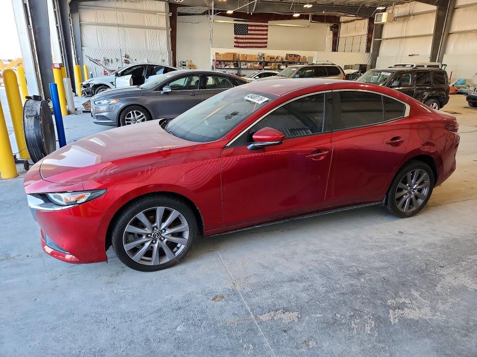 48400116 :رقم المزاد ، JM1BPBAM1K1118010 vin ، 2019 Mazda 3 مزاد بيع