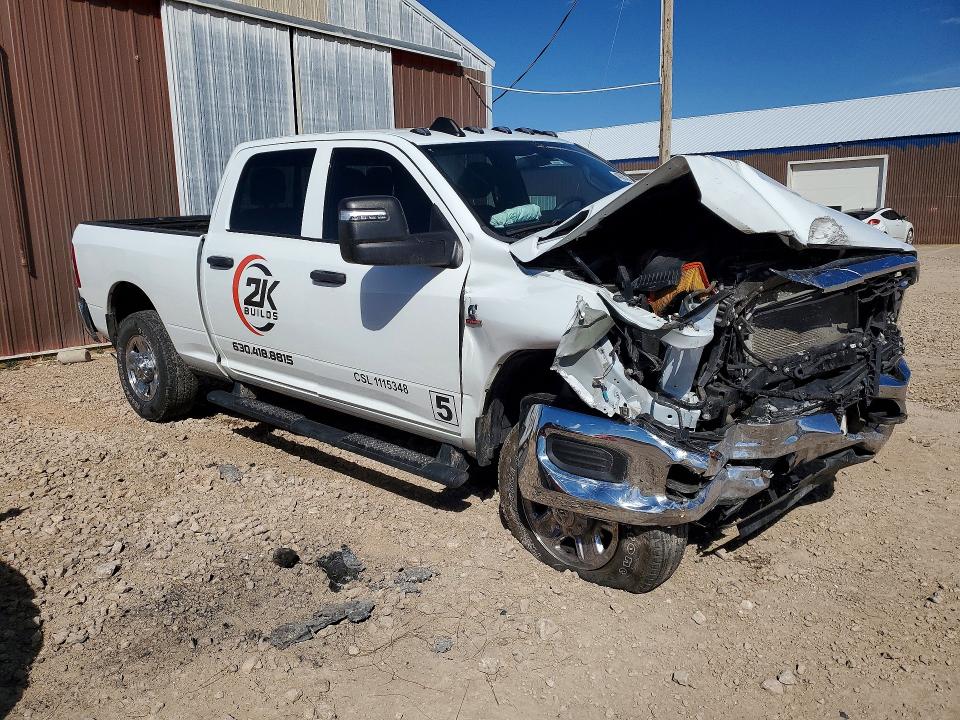 48053376 :رقم المزاد ، 3C6UR5CL7RG327201 vin ، 2024 Ram 2500 مزاد بيع