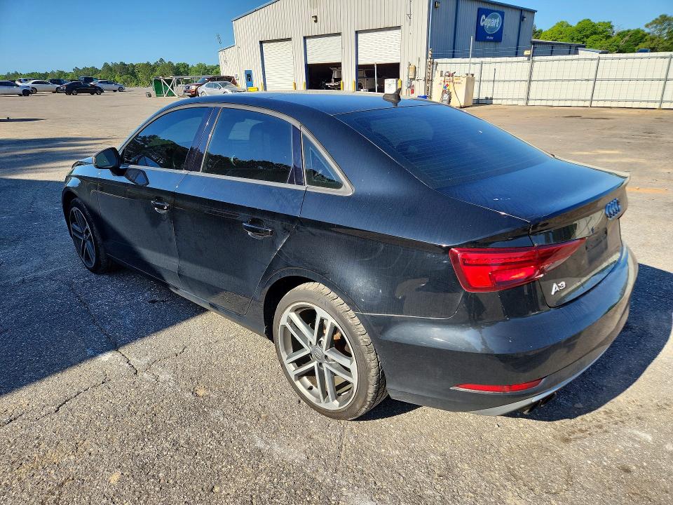 2018 Audi A3 მანქანა იყიდება აუქციონზე, vin: WAUAUGFF8J1005064, აუქციონის ნომერი: 49786926