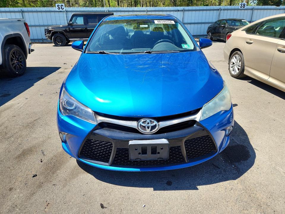 48599356 :رقم المزاد ، 4T1BF1FK4GU562732 vin ، 2016 Toyota Camry مزاد بيع