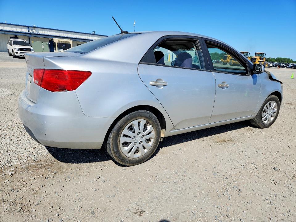 2010 Kia Forte მანქანა იყიდება აუქციონზე, vin: KNAFT4A27A5049285, აუქციონის ნომერი: 50460116