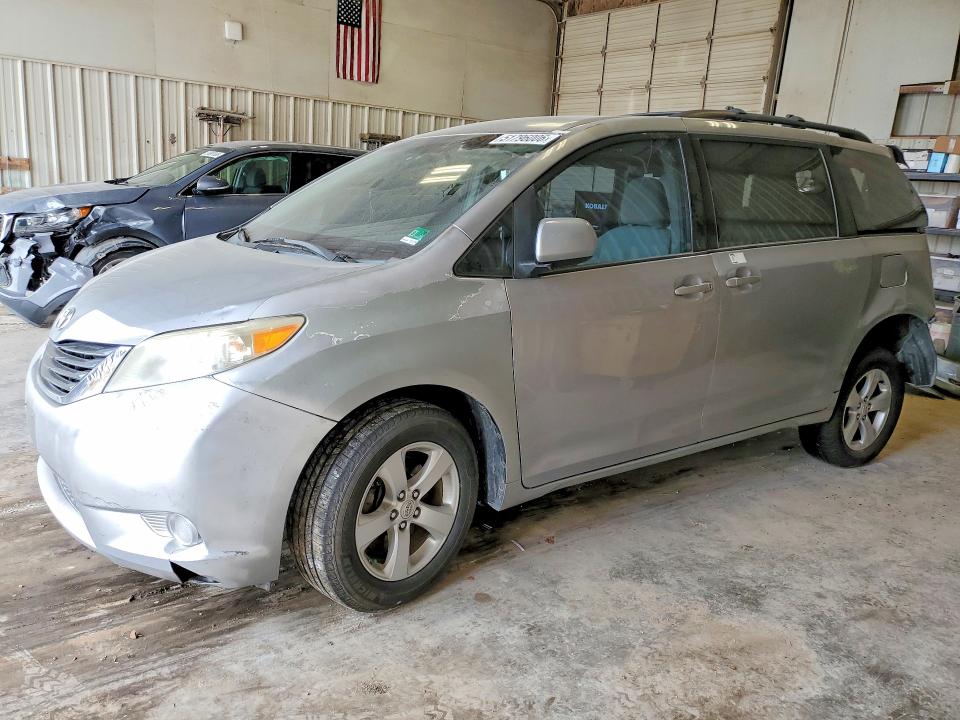 Продажа на аукционе авто 2011 Toyota Sienna, vin: 5TDKK3DCXBS019423, номер лота: 51796006