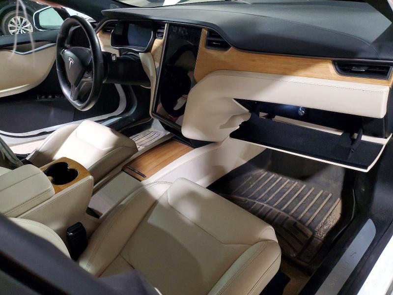 51782336 :رقم المزاد ، 5YJSA1E46KF335114 vin ، 2019 Tesla Model S مزاد بيع