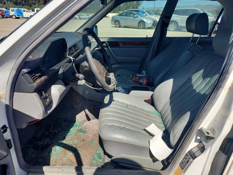 Продажа на аукционе авто 1993 Mercedes-benz 300, vin: WDBEB28E5PB981581, номер лота: 51041886