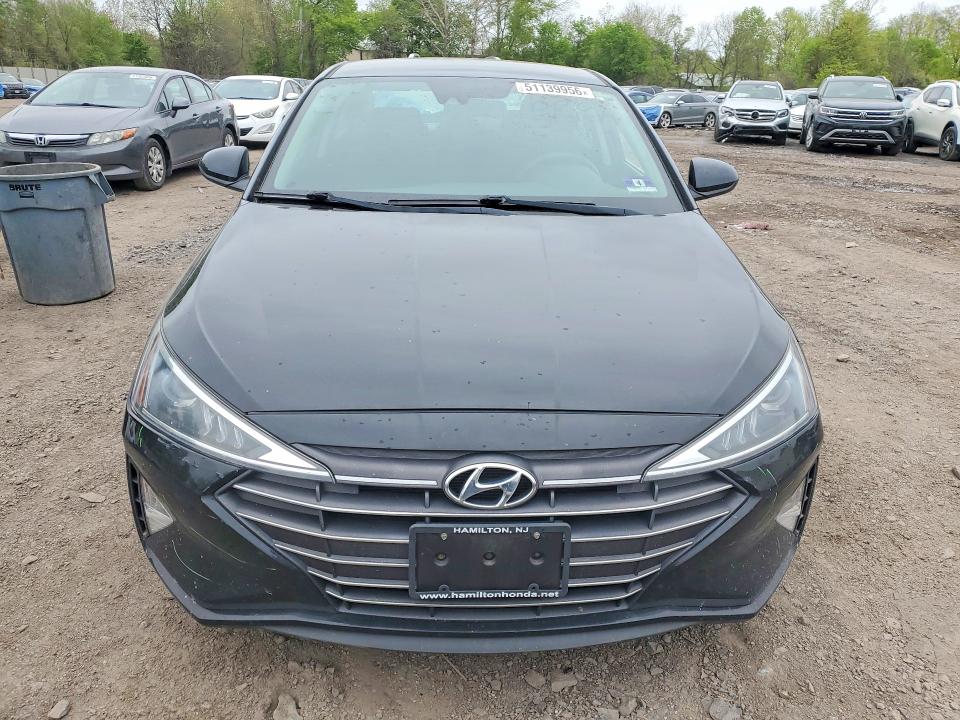 51139956 :رقم المزاد ، 5NPD84LFXKH403569 vin ، 2019 Hyundai Elantra مزاد بيع