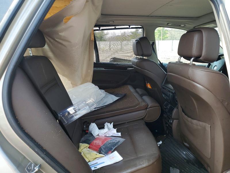 48648336 :رقم المزاد ، 5UXZV4C57BL406588 vin ، 2011 Bmw X5 مزاد بيع