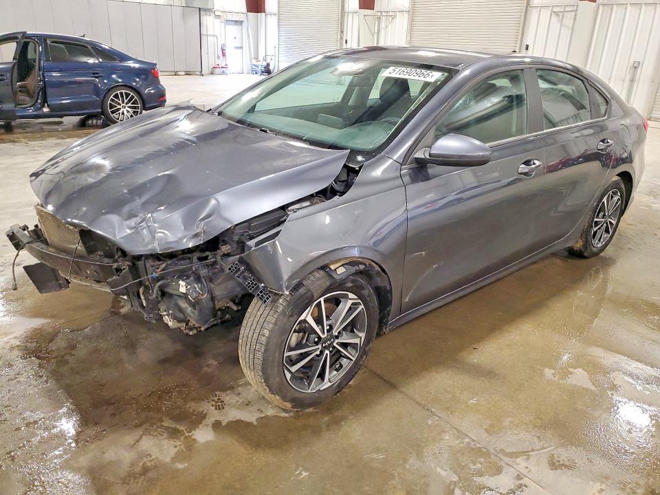 2022 Kia Forte მანქანა იყიდება აუქციონზე, vin: 3KPF24AD6NE485272, აუქციონის ნომერი: 51690966