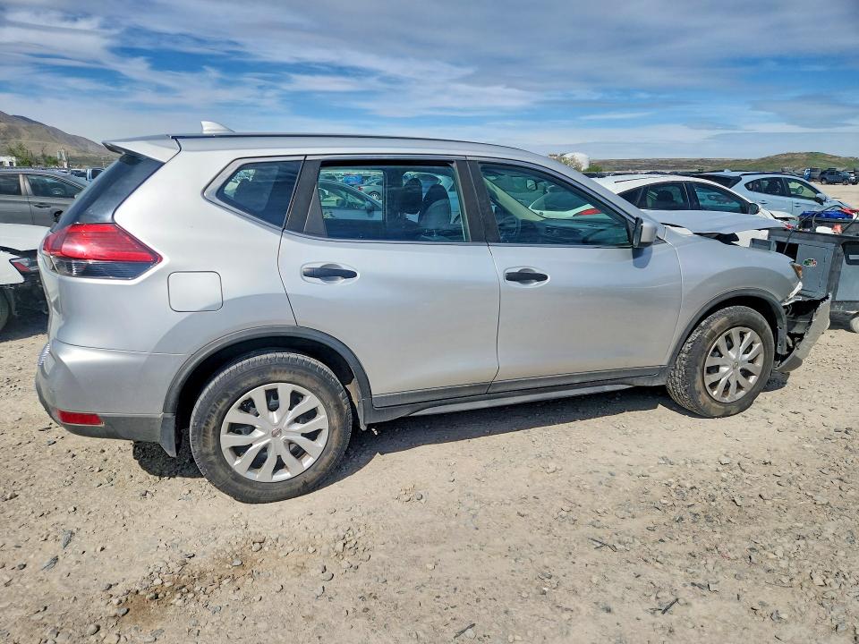 Продажа на аукционе авто 2017 Nissan Rogue, vin: KNMAT2MT2HP586568, номер лота: 49931216