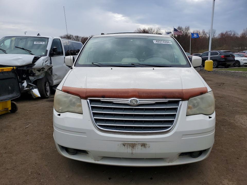 49374266 :رقم المزاد ، 2A8HR54149R652737 vin ، 2009 Chrysler Town And Country مزاد بيع
