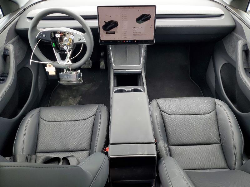 49613826 :رقم المزاد ، 7SAYGDED1TF537387 vin ، 2026 Tesla Model Y مزاد بيع