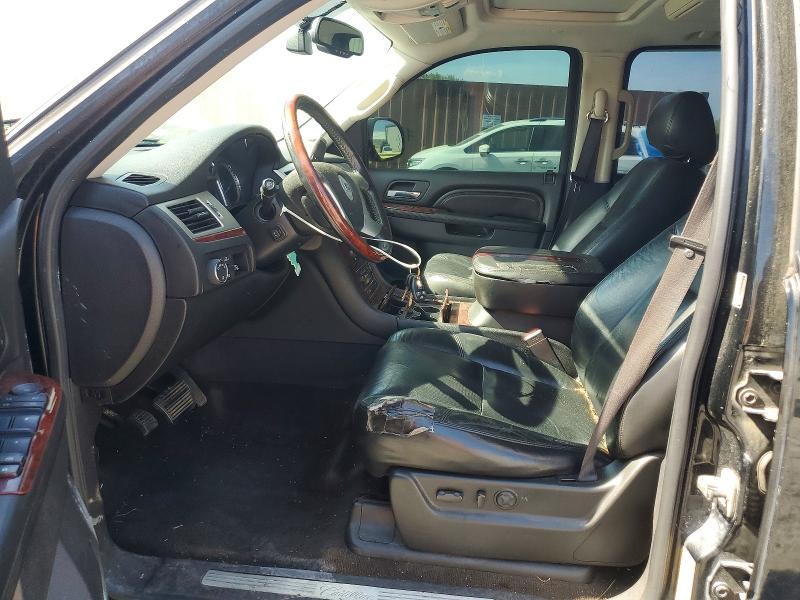 2010 Cadillac Escalade მანქანა იყიდება აუქციონზე, vin: 1GYUKJEF3AR283760, აუქციონის ნომერი: 49259086