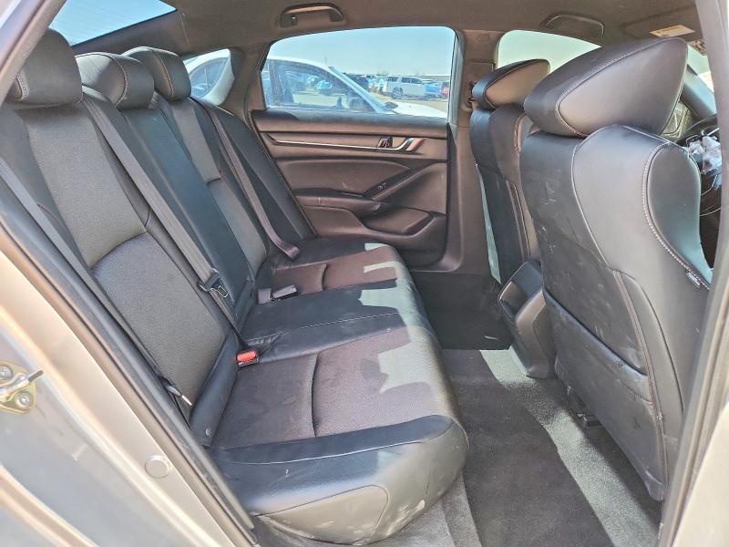 2018 Honda Accord მანქანა იყიდება აუქციონზე, vin: 1HGCV1F3XJA188772, აუქციონის ნომერი: 48337126