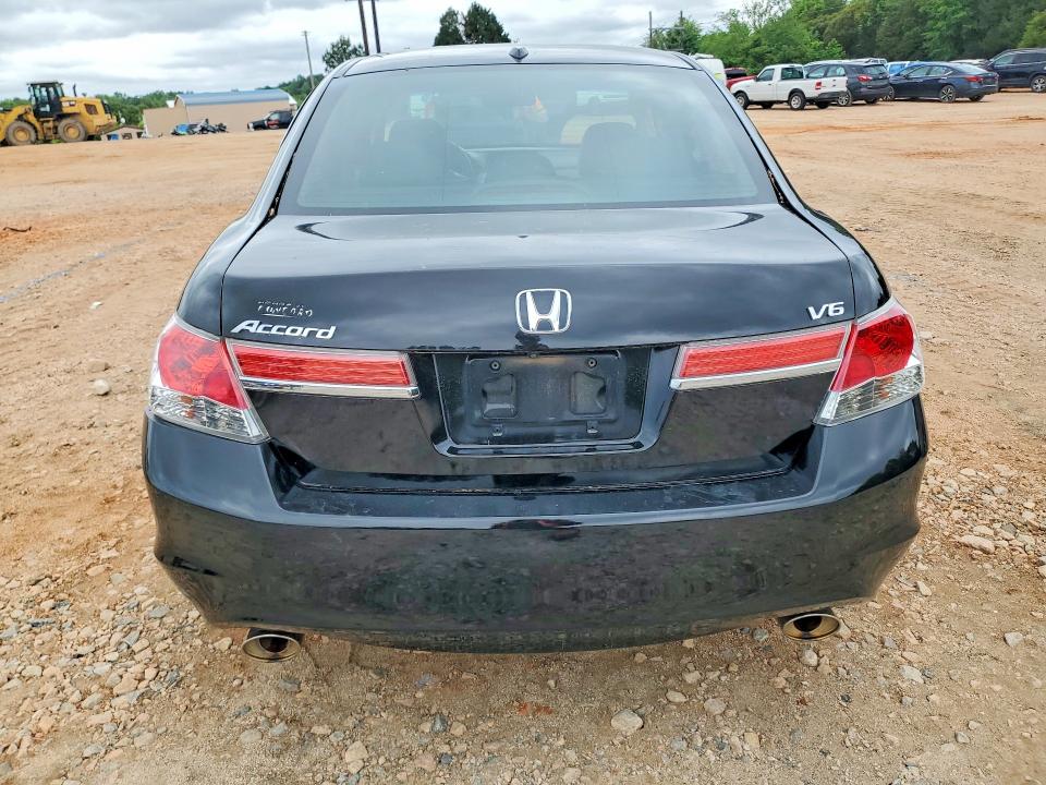 51668406 :رقم المزاد ، 1HGCP3F81CA034858 vin ، 2012 Honda Accord مزاد بيع