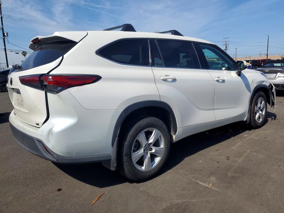 48802196 :رقم المزاد ، 5TDZZRAHXMS057492 vin ، 2021 Toyota Highlander مزاد بيع
