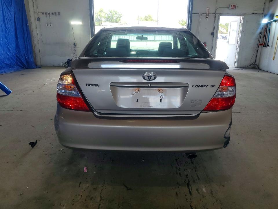 50602666 :رقم المزاد ، 4T1BE32K22U545604 vin ، 2002 Toyota Camry مزاد بيع