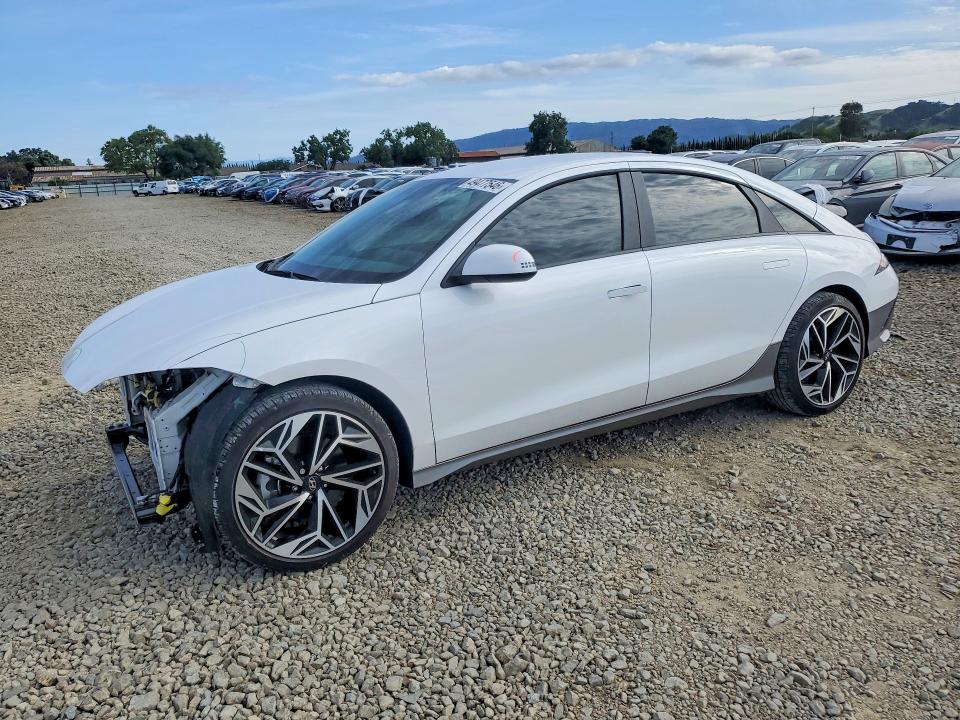 2024 Hyundai Ioniq 6 მანქანა იყიდება აუქციონზე, vin: KMHM34AA6RA073884, აუქციონის ნომერი: 49477546