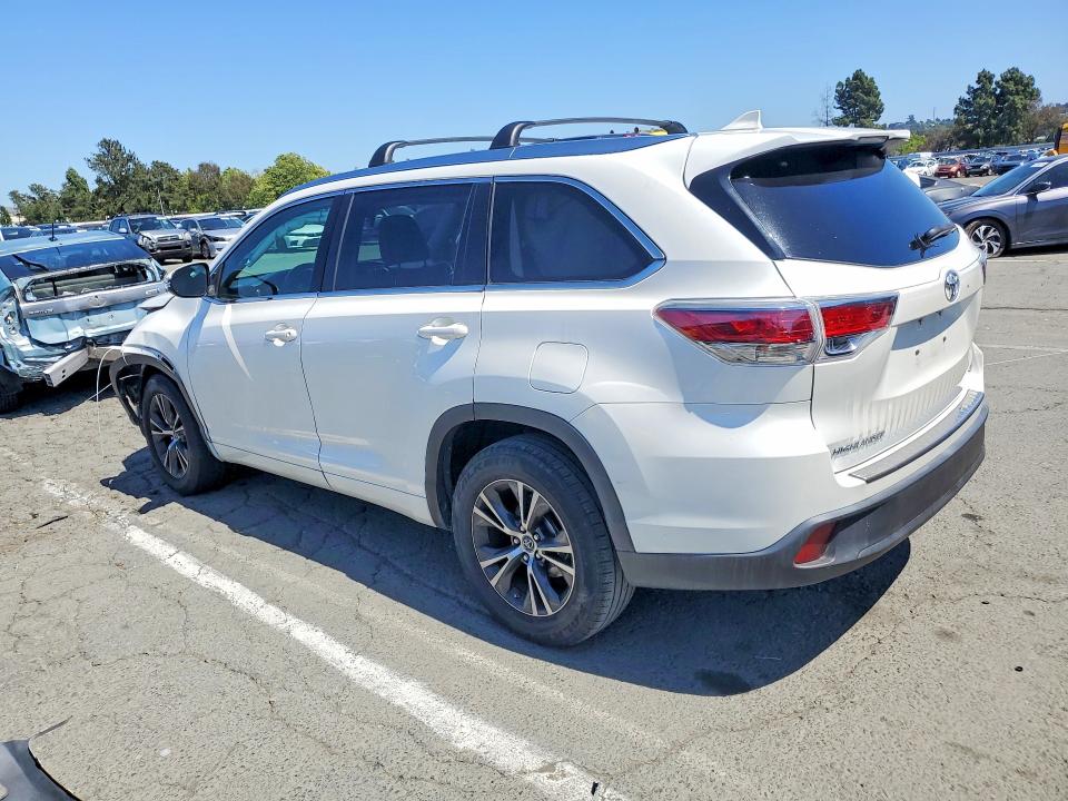 52089456 :رقم المزاد ، 5TDKKRFH3GS163656 vin ، 2016 Toyota Highlander مزاد بيع