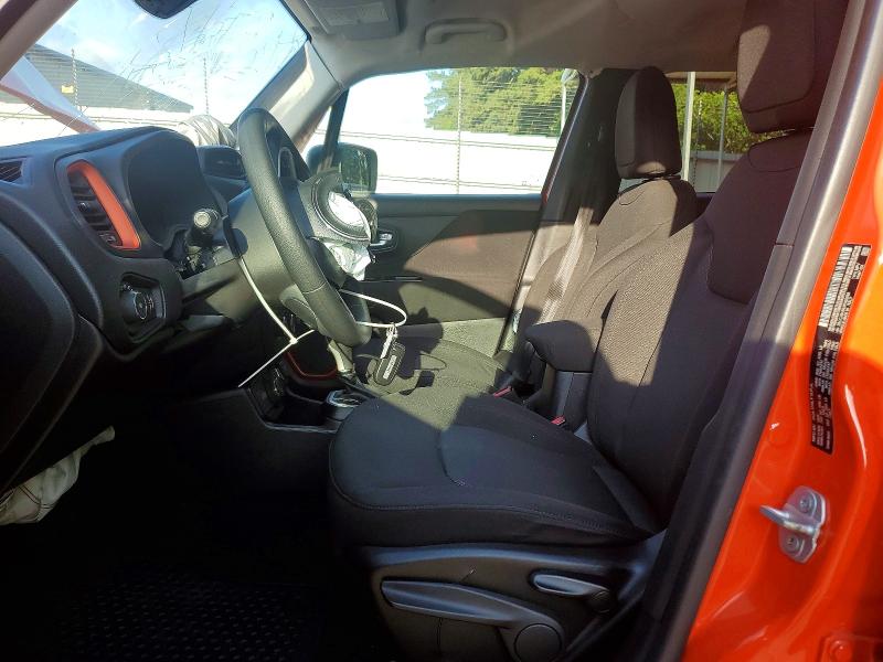 2018 Jeep Renegade მანქანა იყიდება აუქციონზე, vin: ZACCJBAB8JPH92688, აუქციონის ნომერი: 51260426