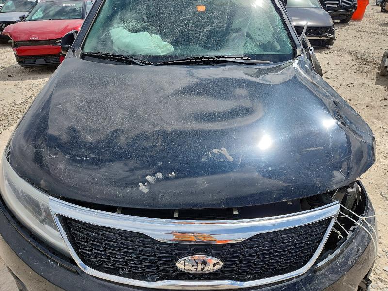 49475166 :رقم المزاد ، 5XYKT4A78FG551735 vin ، 2015 Kia Sorento مزاد بيع