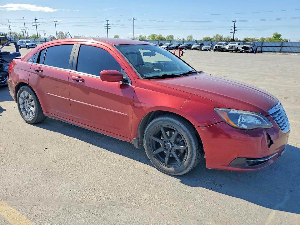 49500626 :رقم المزاد ، 1C3CCBAB1DN604766 vin ، 2013 Chrysler 200 مزاد بيع