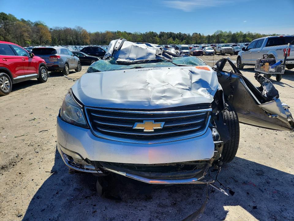 48254466 :رقم المزاد ، 1GNKRGKD1FJ384887 vin ، 2015 Chevrolet Traverse مزاد بيع