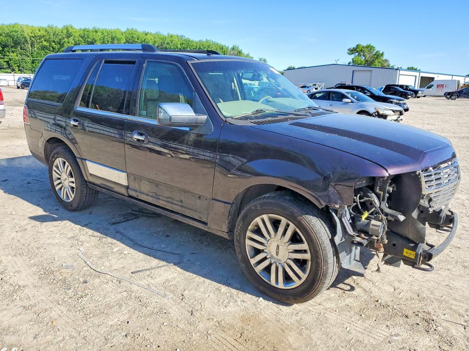 Продажа на аукционе авто 2007 Lincoln Townhouse Navigator, vin: 5LMFU28577LJ00835, номер лота: 51456286