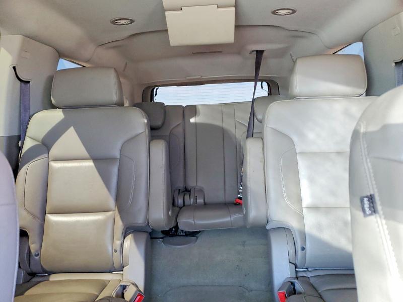Продаж на аукціоні авто 2018 Chevrolet Suburban, vin: 1GNSKHKC4JR137648, номер лоту: 49719236