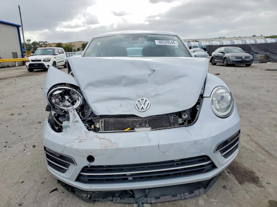 48539546 :رقم المزاد ، 3VWJ17AT6HM612907 vin ، 2017 Volkswagen Beetle مزاد بيع
