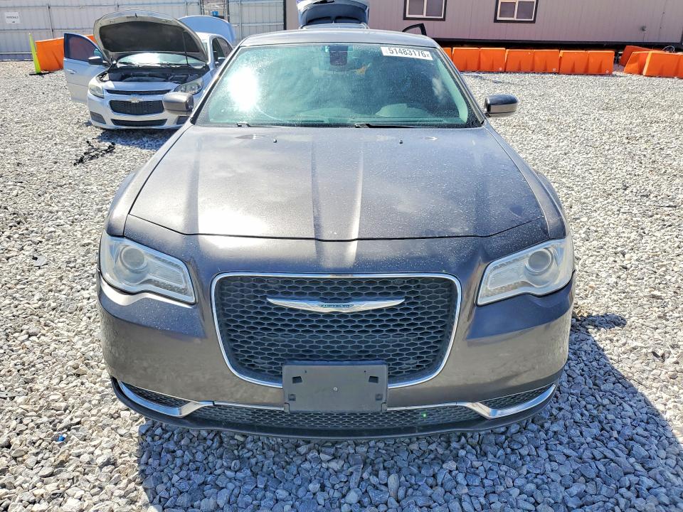 51483176 :رقم المزاد ، 2C3CCAAG6FH830027 vin ، 2015 Chrysler 300 مزاد بيع
