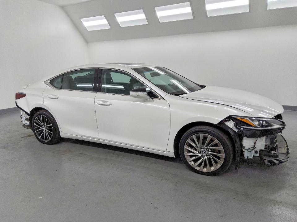 48094816 :رقم المزاد ، 58ADA1C15RU039427 vin ، 2024 Lexus Es 300h مزاد بيع