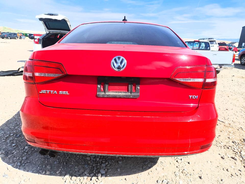 Продажа на аукционе авто 2015 Volkswagen Jetta, vin: 3VWLA7AJ6FM331761, номер лота: 49832726