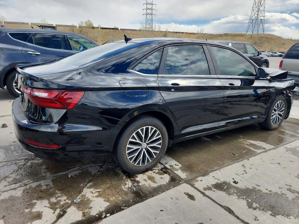 48660206 :رقم المزاد ، 3VWC57BU9MM065808 vin ، 2021 Volkswagen Jetta مزاد بيع