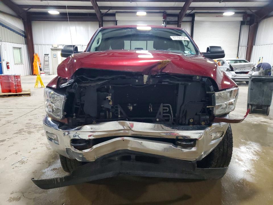 47705156 :رقم المزاد ، 3C6UR5DJ3HG562884 vin ، 2017 Ram 2500 مزاد بيع