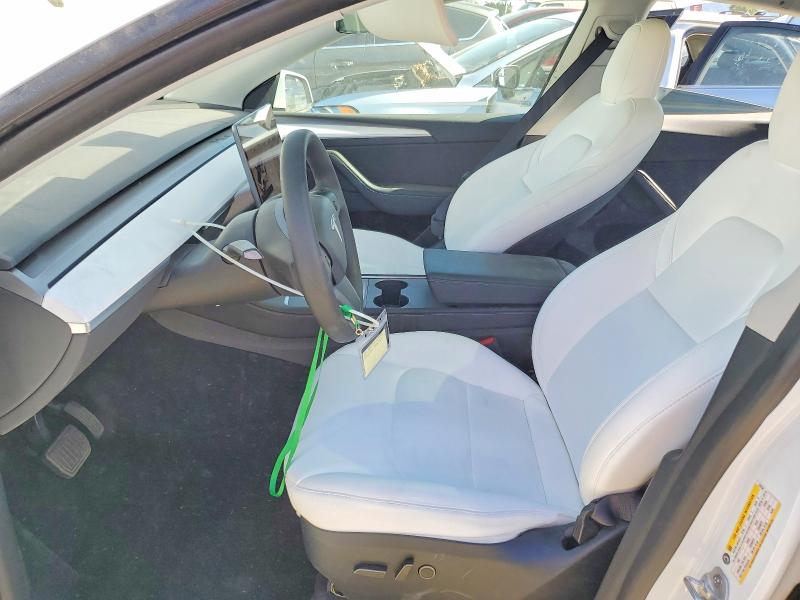 48402056 :رقم المزاد ، 7SAYGAEE2NF570134 vin ، 2022 Tesla Model Y مزاد بيع