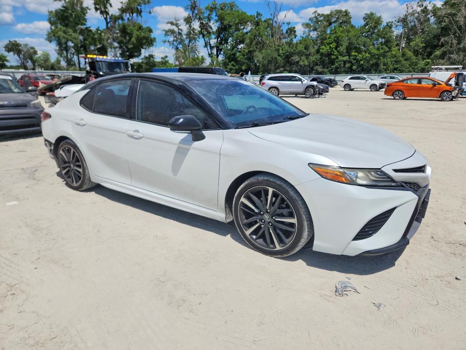 Auction sale of the 2019 Toyota Camry, vin: 4T1B61HK3KU272097, lot number: 51201846