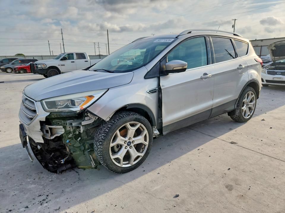 2019 Ford Escape მანქანა იყიდება აუქციონზე, vin: 1FMCU0J90KUA20674, აუქციონის ნომერი: 50271526
