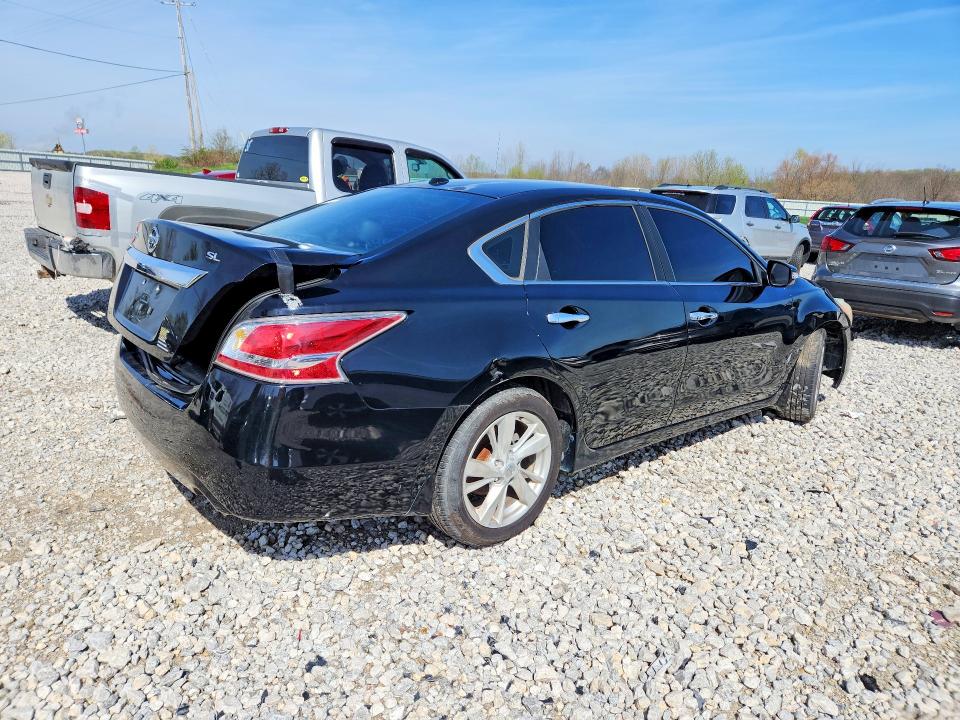 2015 Nissan Altima მანქანა იყიდება აუქციონზე, vin: 1N4AL3AP9FN408541, აუქციონის ნომერი: 50323676