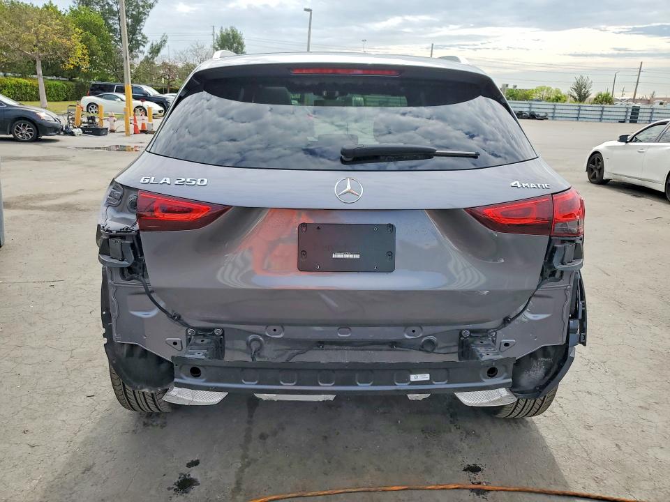 Продажа на аукционе авто 2022 Mercedes-benz Gla, vin: W1N4N4HB4NJ347549, номер лота: 47684186