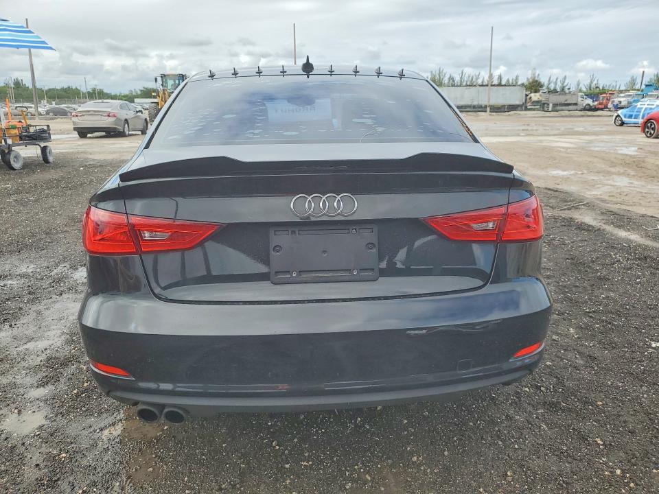 49740966 :رقم المزاد ، WAUCCGFF8F1016004 vin ، 2015 Audi A3 مزاد بيع