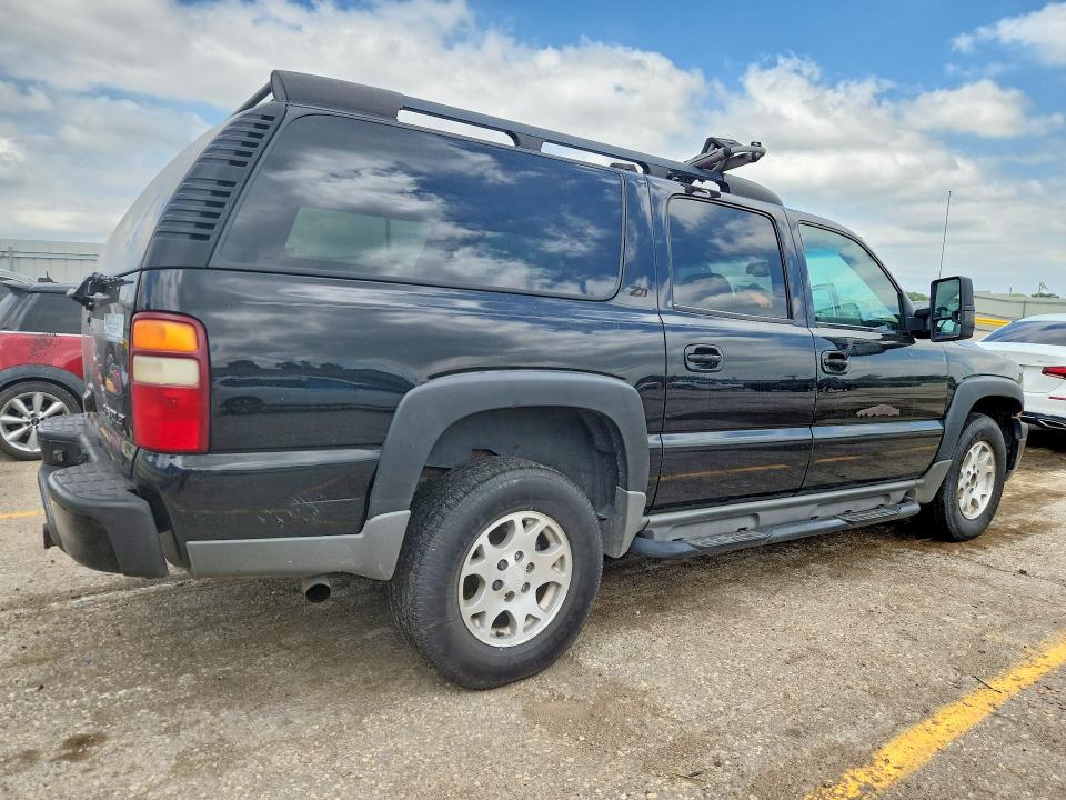 2003 Chevrolet Suburban მანქანა იყიდება აუქციონზე, vin: 3GNFK16Z23G289826, აუქციონის ნომერი: 51716636