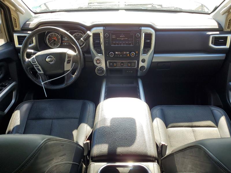 51220976 :رقم المزاد ، 1N6AA1E52KN504371 vin ، 2019 Nissan Titan مزاد بيع