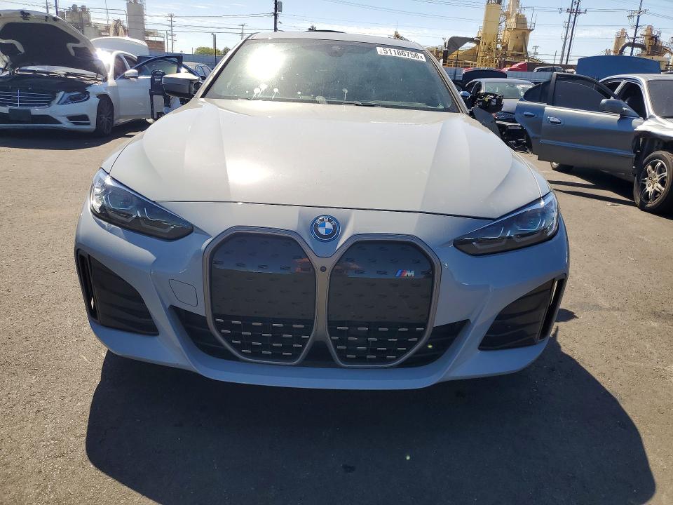 51186756 :رقم المزاد ، WBY33AW01RFS61163 vin ، 2024 Bmw I4 مزاد بيع