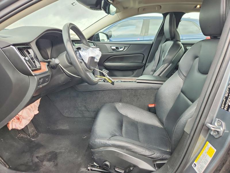 48567876 :رقم المزاد ، 7JR102TZ4MG113524 vin ، 2021 Volvo S60 مزاد بيع