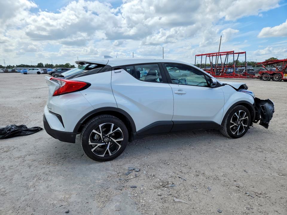2022 Toyota C-hr მანქანა იყიდება აუქციონზე, vin: NMTKHMBX4NR147962, აუქციონის ნომერი: 51110156